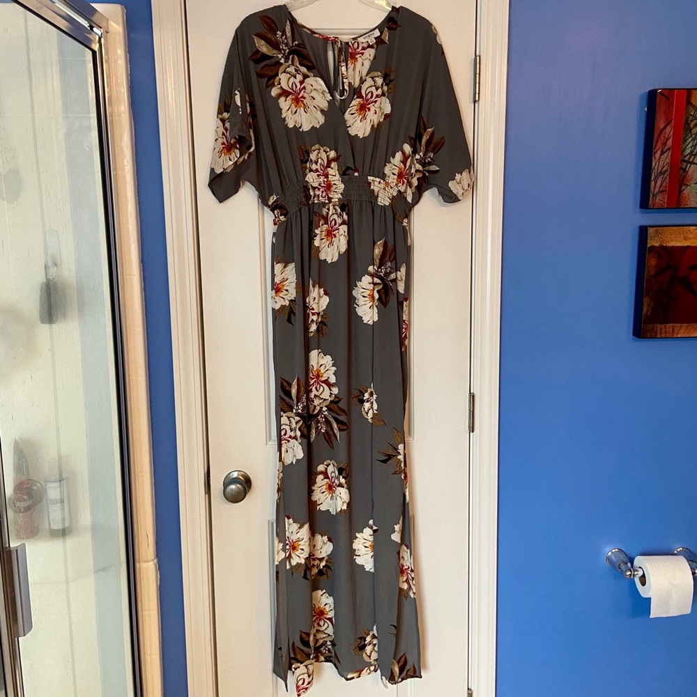 NWOT Floral Umgee Dress